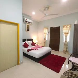 Ku's Roomstay Herberg Pantai Cenang (Langkawi)